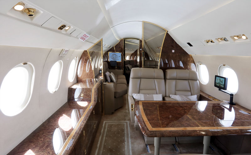 Falcon 900 Interior