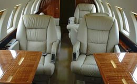 Hawker 1000 Interior