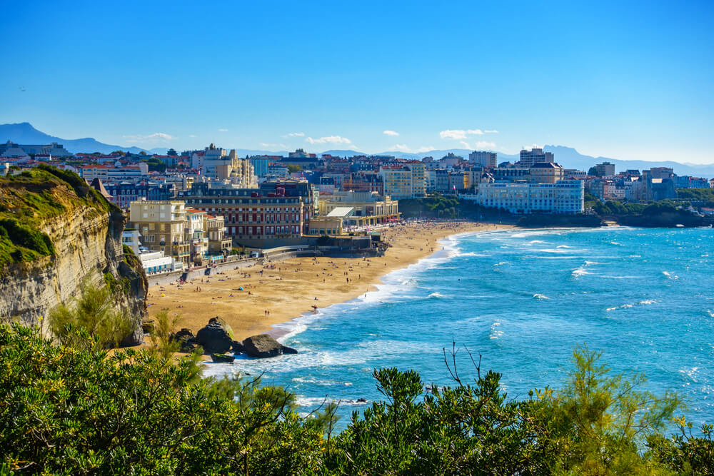 Biarritz private jet charter